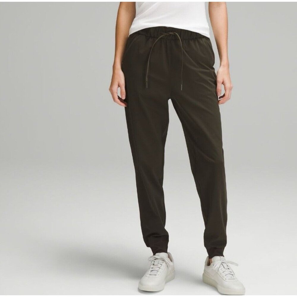 Lululemon Size 4 Green Stretch High Rise Jogger Full Length Drawstring Waist